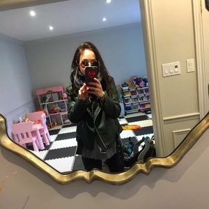 Meet your Posher, Jodi